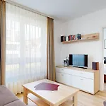 Appartementhaus Binzer Sterne 15 *