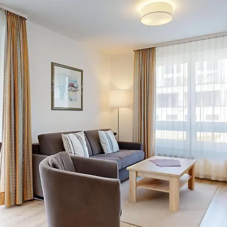 Appartementhaus Binzer Sterne 15 *