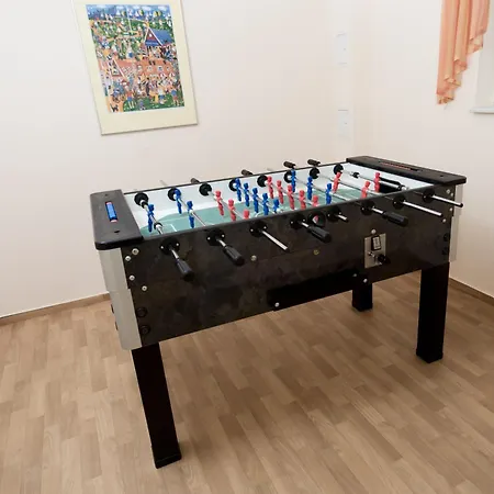 Appartementhaus Binzer Sterne 15 *