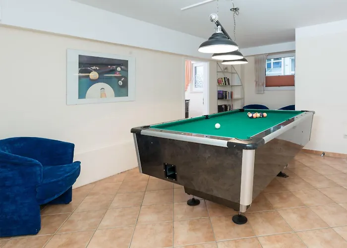 Appartementhaus Binzer Sterne 15 * Binz